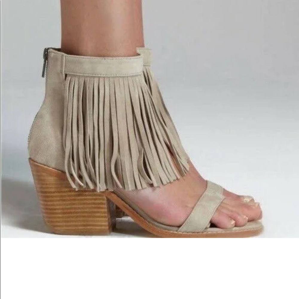 Sol Sana Fringe Suede Sandal Shoes - Tobi Heel - Size 8 taupe tan
